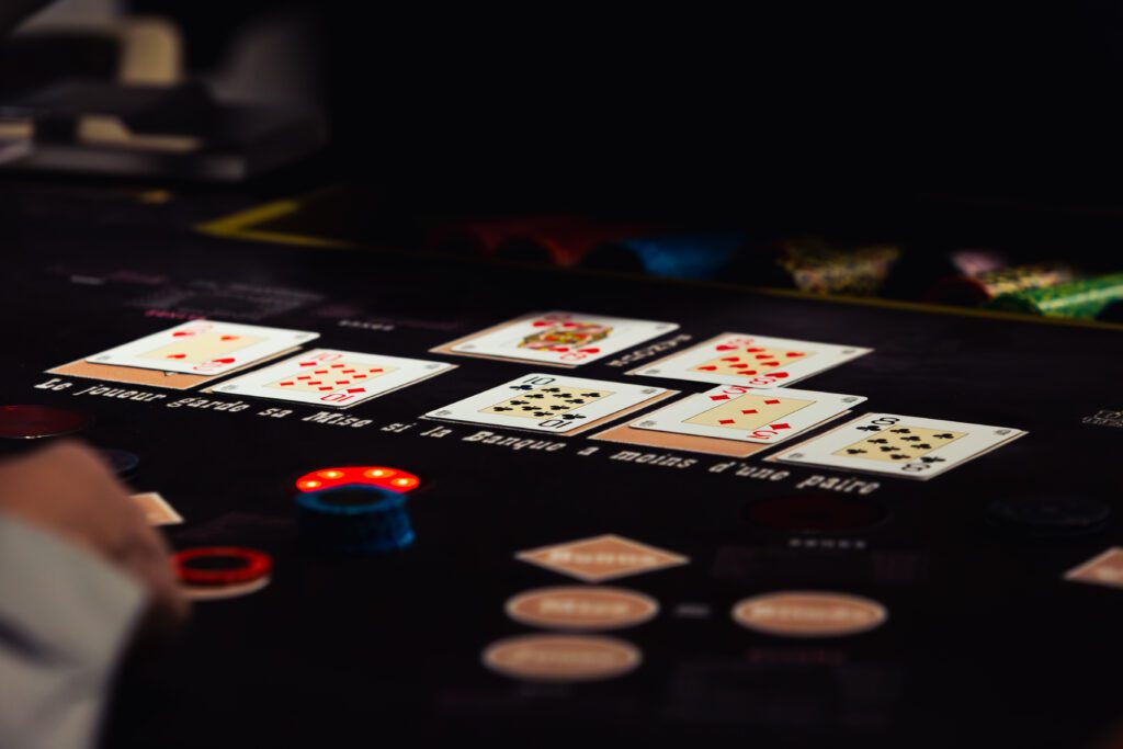 Table d’Ultimate Poker de l’Impérial Club Paris